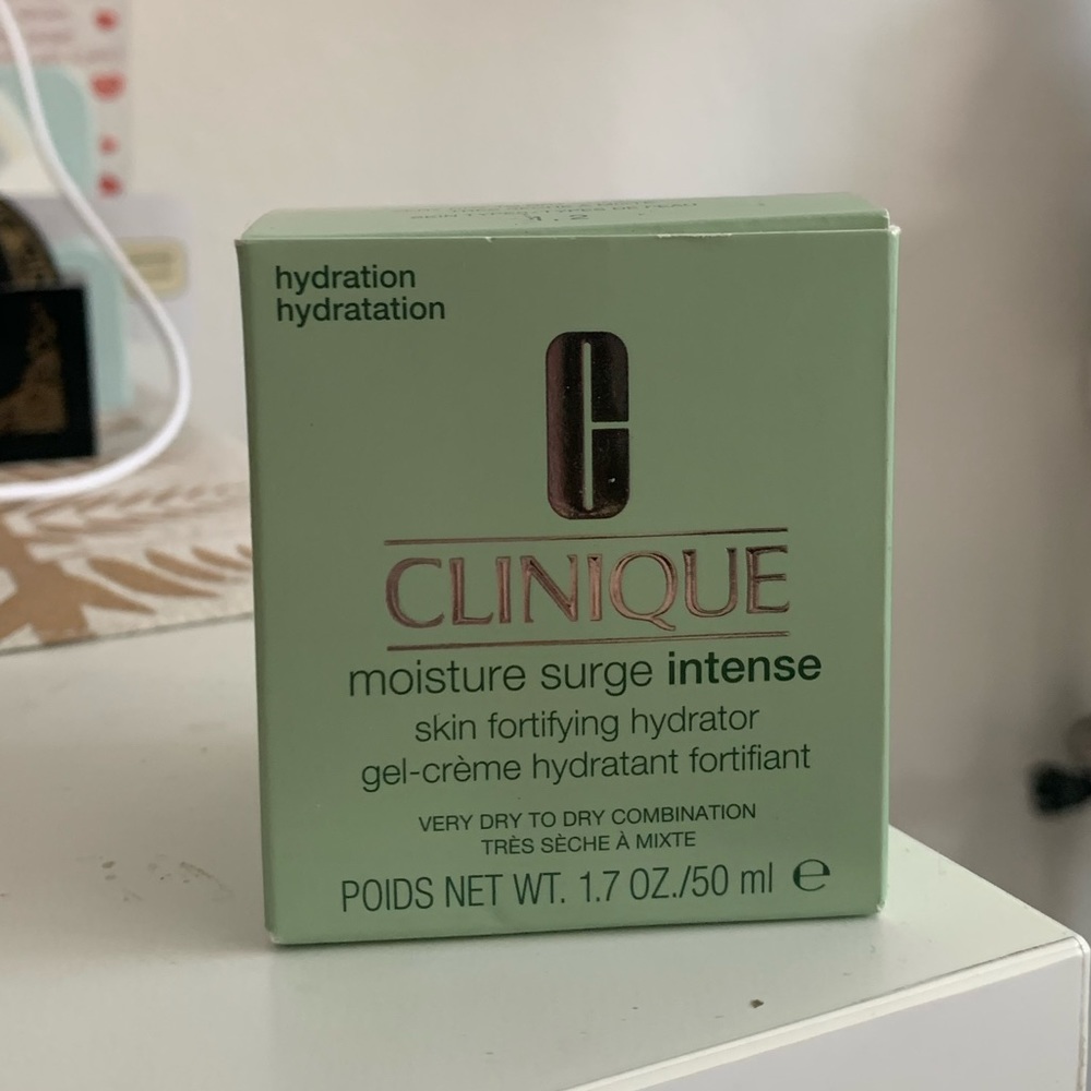 CLINIQUE moisture surge 1.7oz cream